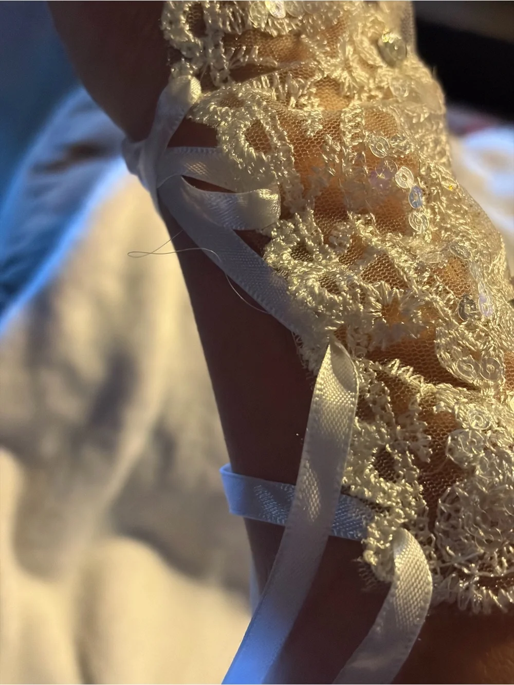 Ivory Beaded Lace Hand Gloves with Accent